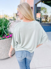 Vela Sage Top