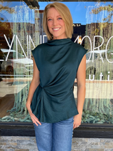 Livia Asymmetric Top